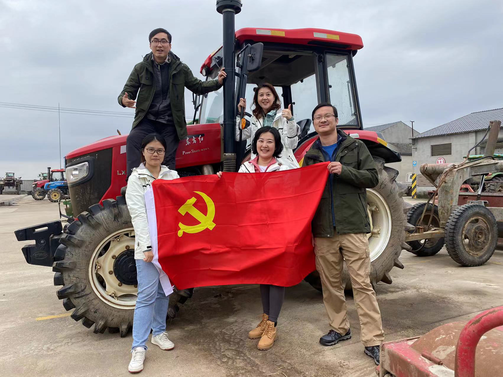 看上海 爱上海 踔厉奋发 走向未来——上海产权拍卖有限公司开展2022年度“看上海”暨公司团建活动