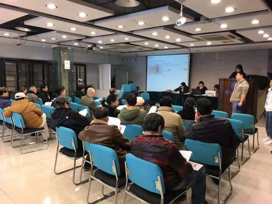 上海产权等沪上多家拍卖企业联合举行“助老帮困”慈善义拍活动