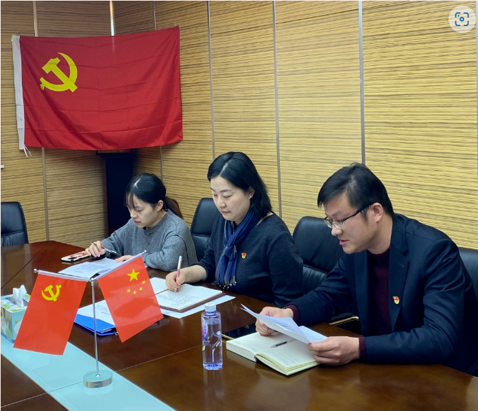 坚定理想信念，强化责任担当，做创新发展的先行者