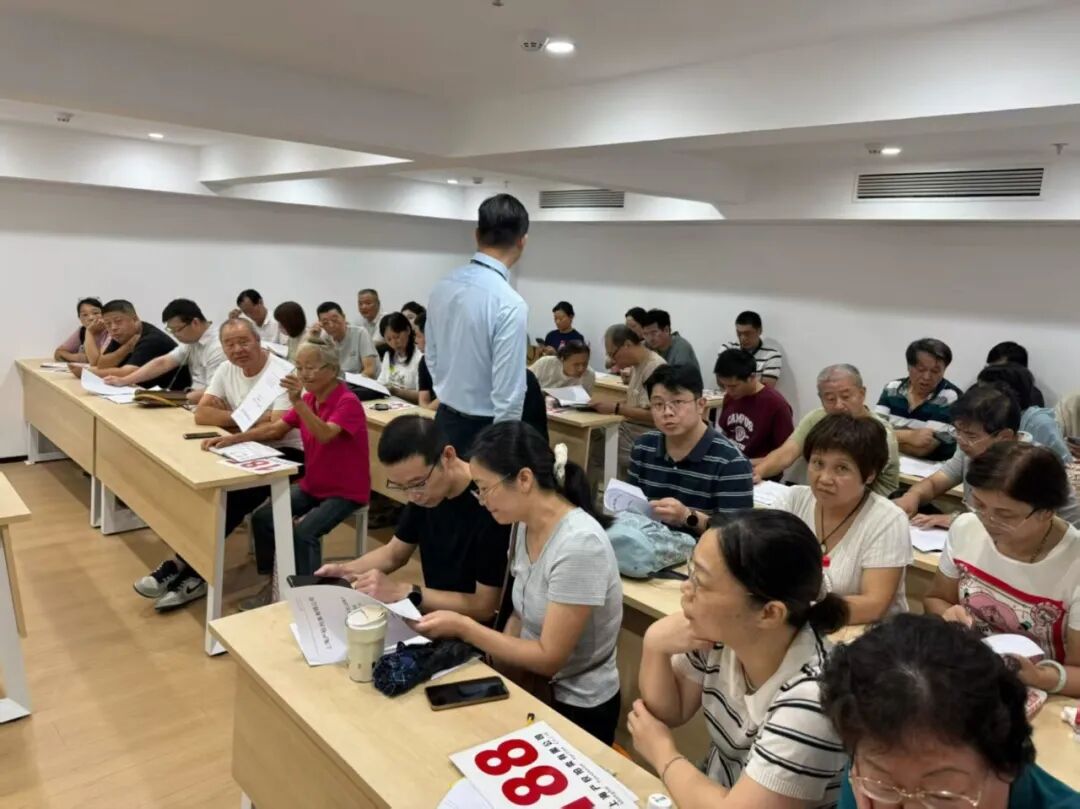 30个车位(破产资产)全部溢价成交!最高15.4万,国企拍卖人让资产"喊"出真实身价 30个车位(破产资产)全部溢价成交!最高15.4万,国企拍卖人让资产"喊"出真实身价